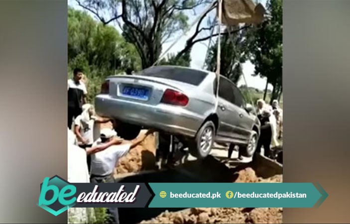 Chinese Man Buried With His Car According to His Dying Wish