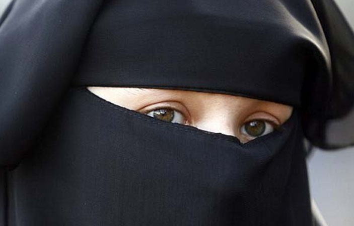 Switzerland Imposes Burqa Ban After Public Referendum