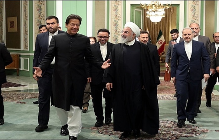 وزیر اعظم عمران خان کا ایران میں پرتپاک استقبال 