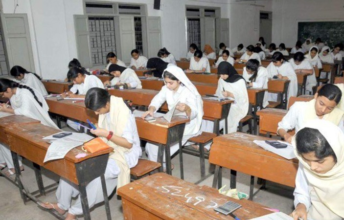 Under 12 students allowed to be sit in 9th class exams by LHC