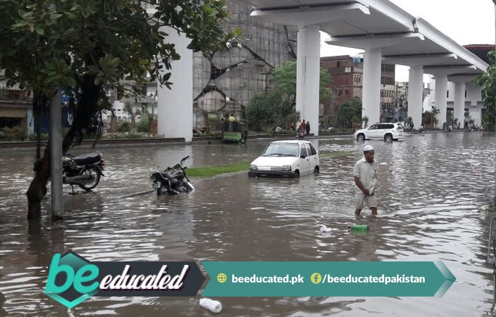 Heavy Rainstorm Kills 3 People in Lahore