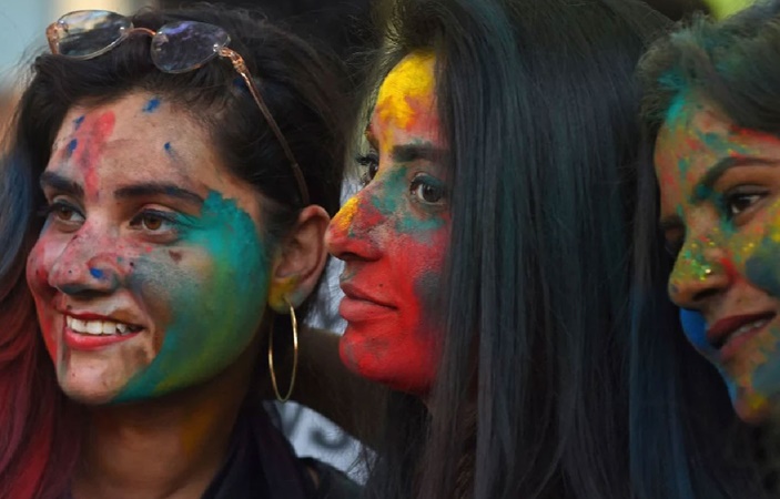 HEC Prohibits Holi Festivities in Pakistani Educational Institutions