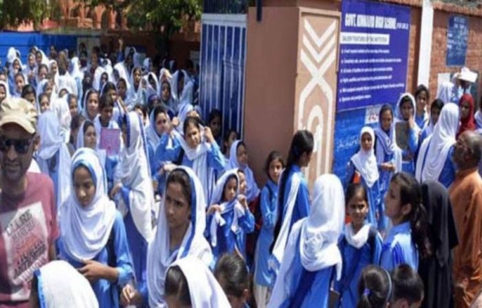 سندھ میں گرمی کا بہران تعلیمی اداروں میں موسم گرما کی تعطیلات