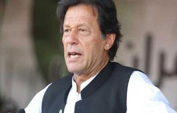 ملک کو فوج نہیں قوم نے متحد رکھنا ہے:عمران خان 